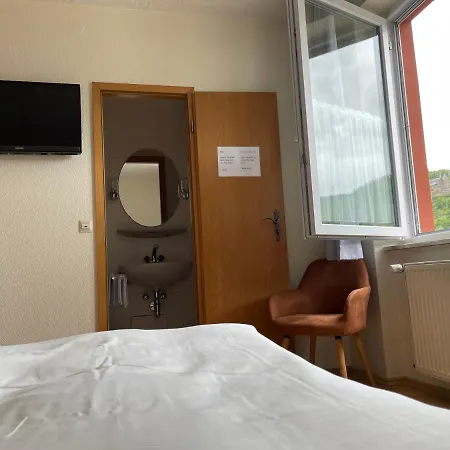 Und Gaestehaus Gute Quelle Casa de hóspedes 3*