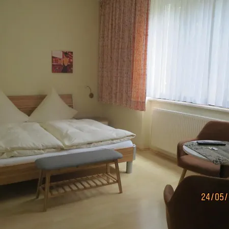 Und Gaestehaus Gute Quelle Πανσιόν Κόχεμ