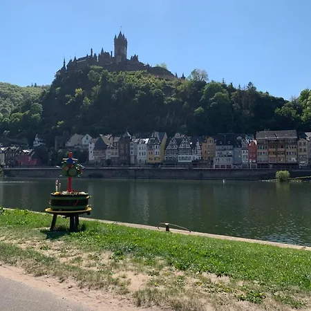Casa de hóspedes Und Gaestehaus Gute Quelle Cochem